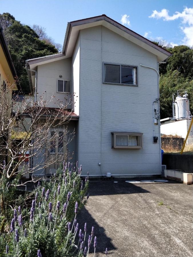 Izu Shirada Villa 伊豆白田家 Хіґашіідзу Екстер'єр фото