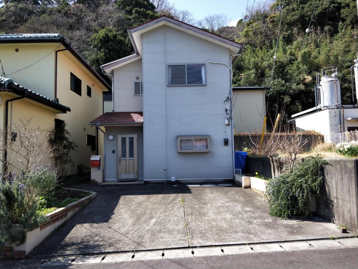 Izu Shirada Villa 伊豆白田家 Хіґашіідзу Екстер'єр фото