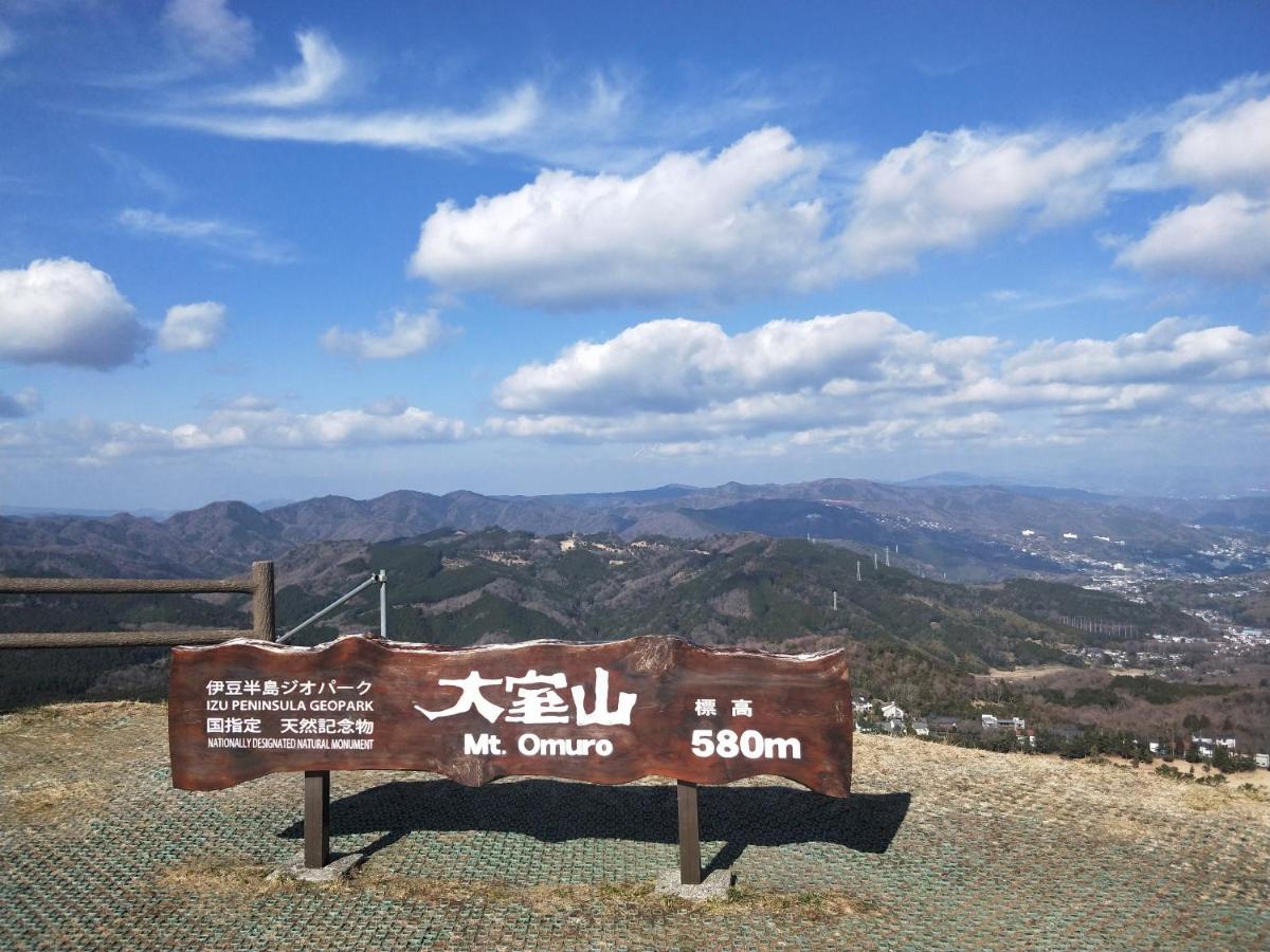 Izu Shirada Villa 伊豆白田家 Хіґашіідзу Екстер'єр фото